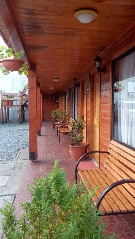 Apart-Hotel Colonia-Koenigsberg Estacionamiento Deptos Completos Ubicado En El Centro De Valdivia Aire Acondicionado エクステリア 写真