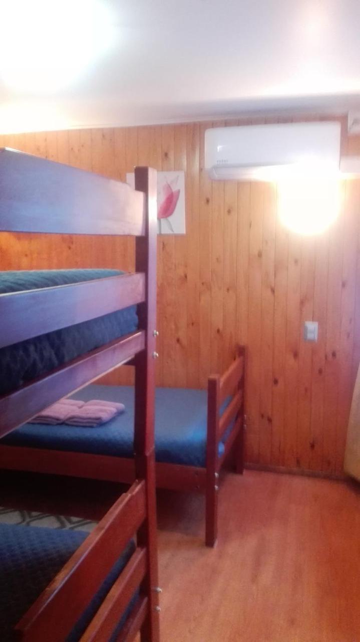 Apart-Hotel Colonia-Koenigsberg Estacionamiento Deptos Completos Ubicado En El Centro De Valdivia Aire Acondicionado エクステリア 写真