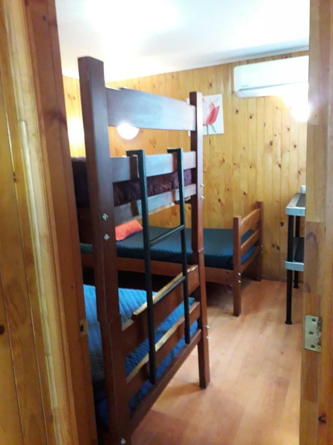 Apart-Hotel Colonia-Koenigsberg Estacionamiento Deptos Completos Ubicado En El Centro De Valdivia Aire Acondicionado エクステリア 写真
